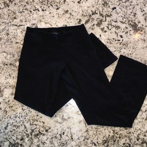 THE LIMITED black leggings/ yoga pants!
